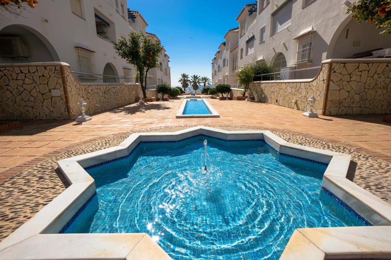 Apartmán Edf. Fuentes C Bajo A Nerja Exteriér fotografie